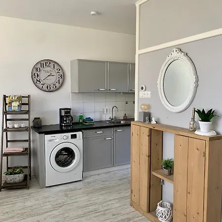 Amsterdam 2, Private Garden Apartment Zandvoort